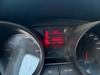 SEAT IBIZA IV SC RV: 2008 - 1.2 51Kw (Na opravu nebo díly) - 7