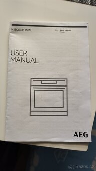 Vestavná trouba AEG - 7