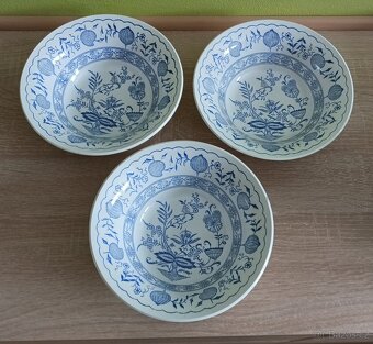 DROBNÉ VĚCI DO KUCHYNĚ A KERAMIKA - 7