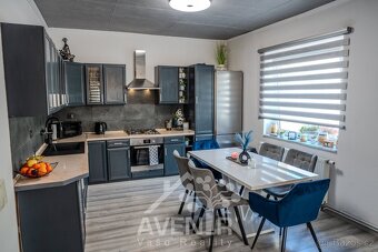 Rodinný dům 6+kk v Bělé pod Bezdězem – prostorné bydlení pro - 7