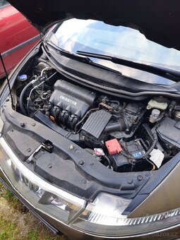 Honda Civic 1.4 benzin - 7