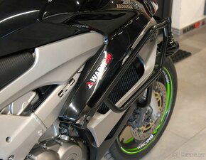 Honda VFR 800 X Crossrunner - hezký stav - 7