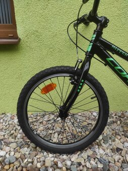 Značkové dětské kolo CORE NIPPER 20" (černá/zelená) - 7