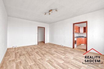 Pronájem částečně zrekonstruovaného bytu 3+1 s lodžií, 73 m2 - 7
