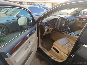VW Touareg 3.0 TDI CASA - 7