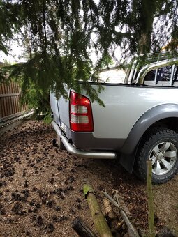 Prodam Ford Ranger 2.5 TDCi stribrna barva - 7