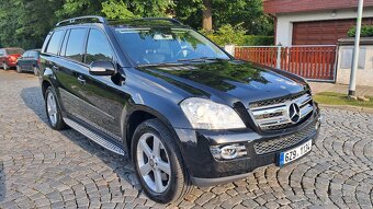 Mercedes GL, 320 CDI 4matic, 7 míst - 7