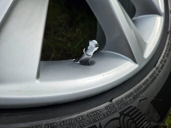 Kompletní letní Alu kola Šk. STRATOS - 205/50 R17 XL - 5x100 - 7