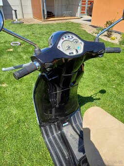 Prodám Piaggio vespa XL 125 - 7