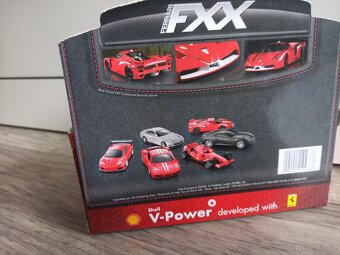 5ks modelů Ferrari Shell V-power 1:38 - 7