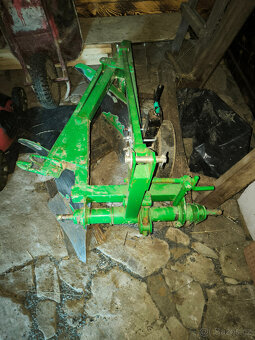 Traktor 4x4 25 HP Tavol 254 - 7