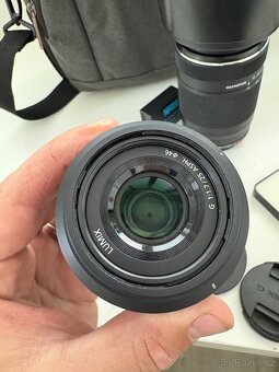 Panasonic Lumix G80 + 3 objektivy a příslušenství - 7