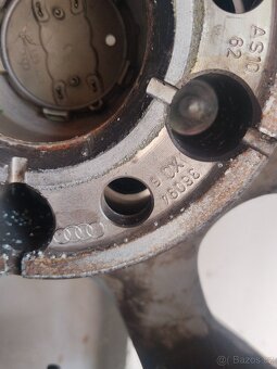 Originál kola Audi R17 s pneu celorocni - 7