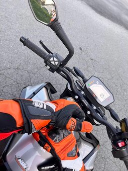 KTM duke 790 - 7