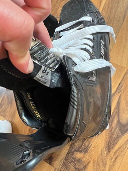 Brusle hokejové Bauer Mach vel.8,5 Fit 2 - 7