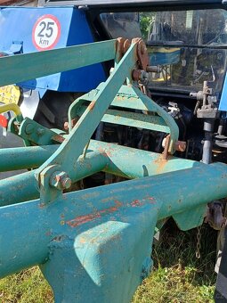 Čtyřradliční pluh za traktor - 7
