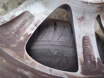 Hyundai i30 original alu. disky 5x114,3 R15 - 7