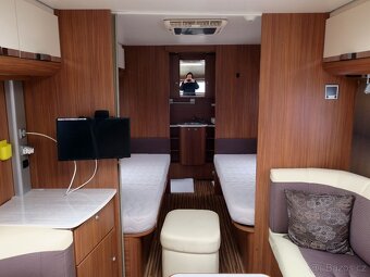 Prodám Karavan Adria Adora 613HT Klimatizace + předstan - 7