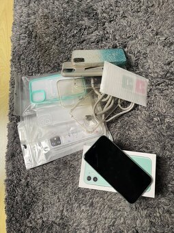 Apple iPhone 11 64GB - 7