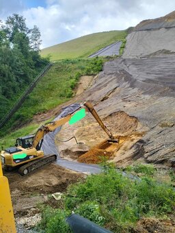 Strojník na bagr, dumper a buldozer do Německa - 7