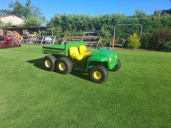 John deere gator - 7