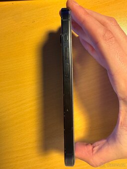 iPhone 15 Pro 128 GB - 7