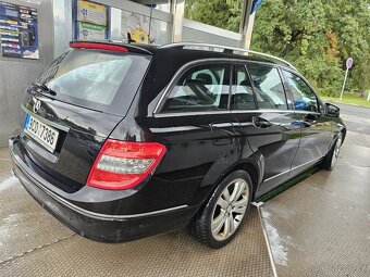 Mercedes-Benz C220 (řada W204) - 7