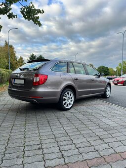 Škoda Superb II 2.0 TDI (2010) - 7