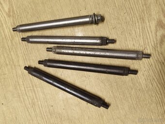 Dněpr -díly převodovky - 7