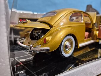 Prodám model 1:18 Volkswagen beetle 1955 - 7