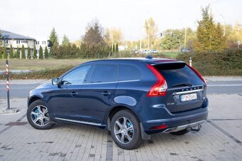 VOLVO XC60 (2015) - 7