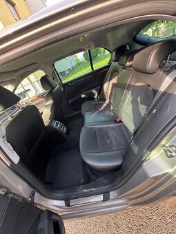 Škoda Superb II 2.0 TDI 125 kW Elegance AP - 7
