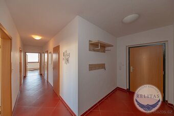 Pronájem bytu 3+kk 93 m² + balkon, parkovací stání - 7