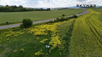 Prodej stavebního pozemku 1 255 m2, Žalany, ulice Pražská - 7
