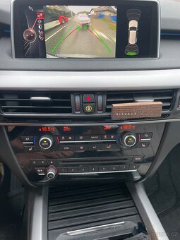 BMW X5 /3,0d/190kw / Head-Up/ dověry/CZ servis BMW - 7