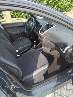 Peugeot 206+  1.1i, najeto 140000 km - 7