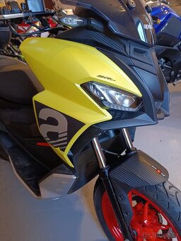 Aprilia SR GT 125 - 7