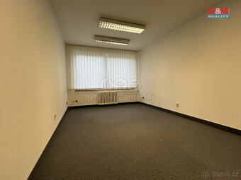 Pronájem kancelář. prostoru, 97 m2, Chomutov, ul. Školní - 7