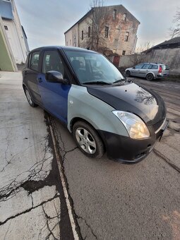 SUZUKI SWIFT ROK 2007 S MOTOREM 1,3 BENZIN - 7