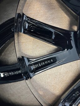 Originální alu kola Vega, Škoda Superb 3, 5x112 r19 - 7