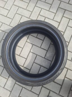 Pirelli P Zero 235/35 R19 UHP - 7
