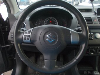 Suzuki Swift, 1.3i 4x4 KLIMA,VYHŘ. SEDAČKY - 7