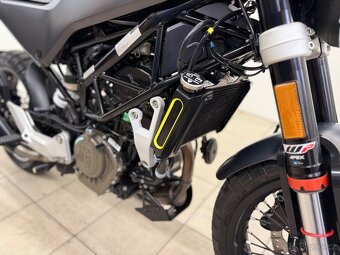 HUSQVARNA SVARTPILEN 125,ABS,700 KMTOP - 7