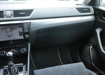 Škoda Superb 2.0TDi STYLE DSG NAVI TAŽNÉ ČR - 7