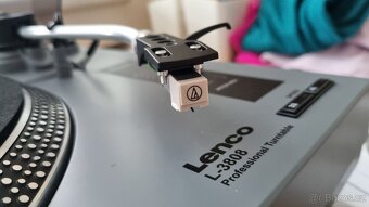 Nový gramofon Lenco L-3808 v barvě matt grey - 7