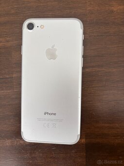 iPhone 7 128 GB – dobrý stav , nef.mikr. - 7