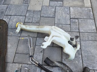 Díly Jeep Grand cherokee  5,7L - 7