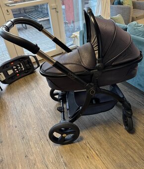 Kočárek BabyStyle Egg2 Jurassic Black /Gold limitovaná edice - 7