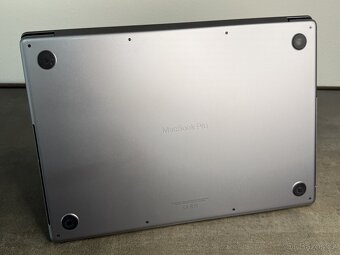 MacBook Pro 16'' 2021 / M1 Pro / 16GB / 512GB SSD - DPH - 7