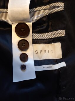 Černý trenčkot Esprit - 7